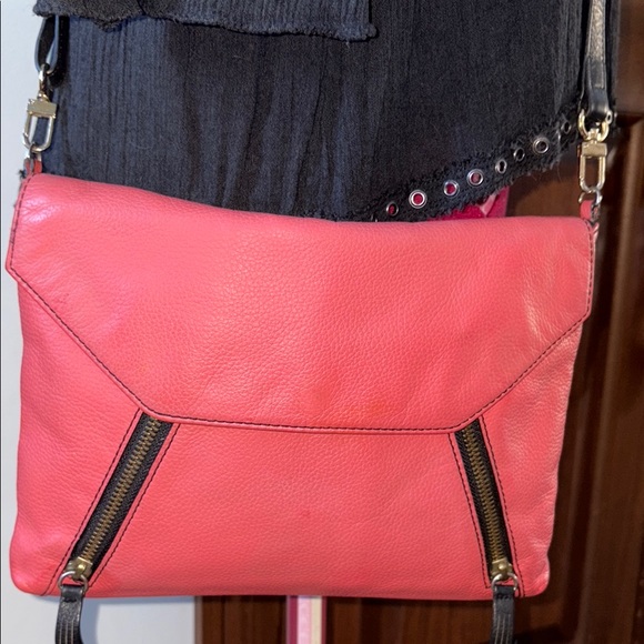 Halogen  Crossbody bag  envelope style pebbled leather  dark, coral, black trim - Picture 1 of 17